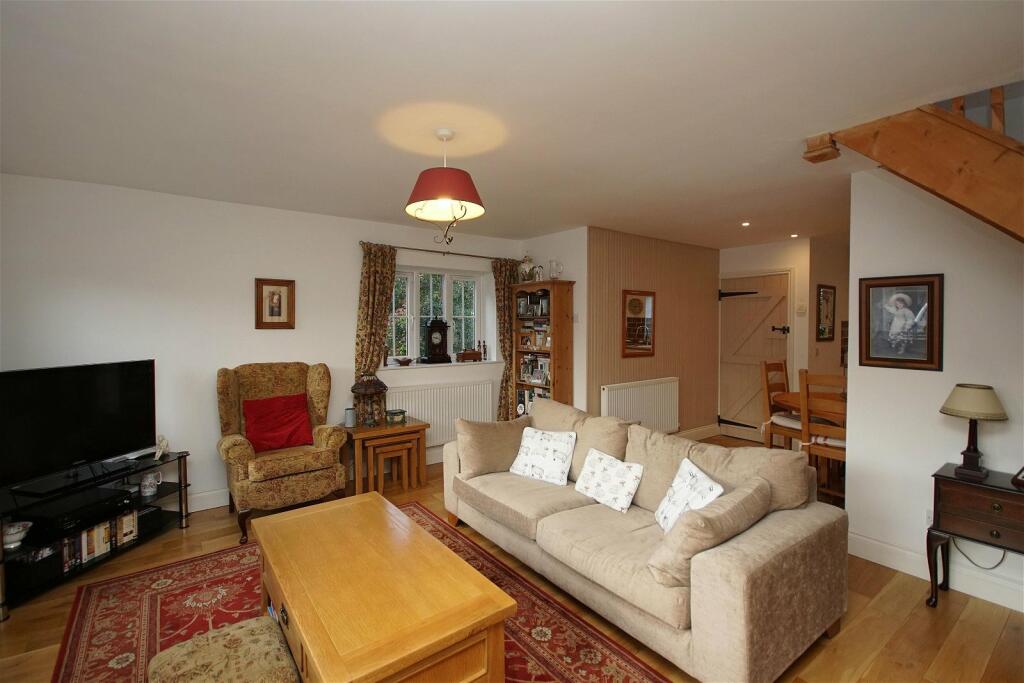 Additional property image - Stunning 4 Bedroom Cottage With Equally Stunning 2 Double Bedroom Detached Annexe, Winterbourne