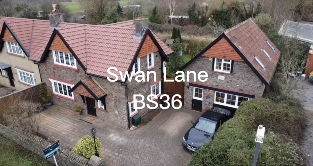 Additional property image - Stunning 4 Bedroom Cottage With Equally Stunning 2 Double Bedroom Detached Annexe, Winterbourne