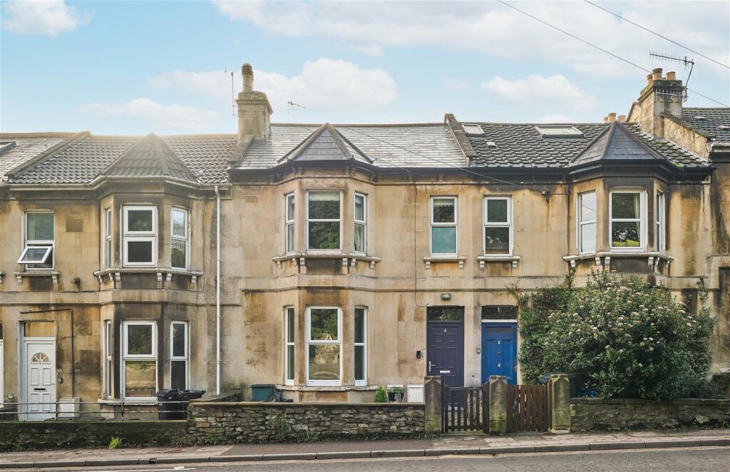 2 bedroom flat for sale in Ashley Terrace, Bath, BA1 3DP, BA1