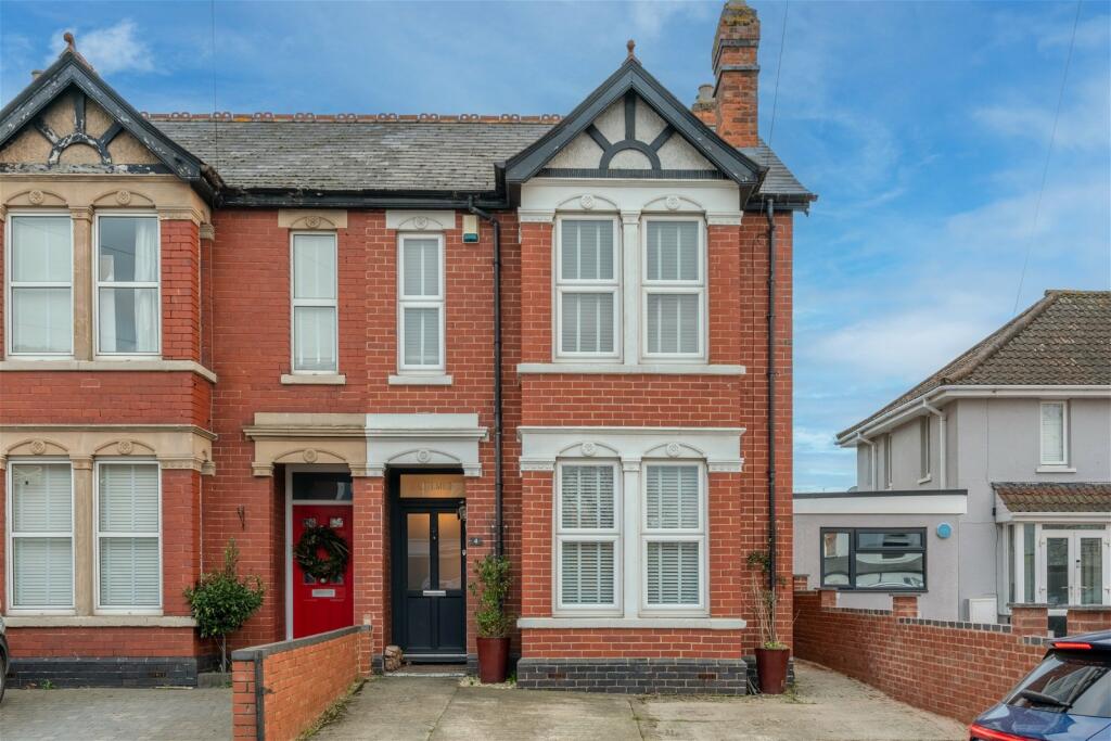 3 bedroom semidetached house for sale in Elmbridge Road, Gloucester, GL2 0NZ, GL2