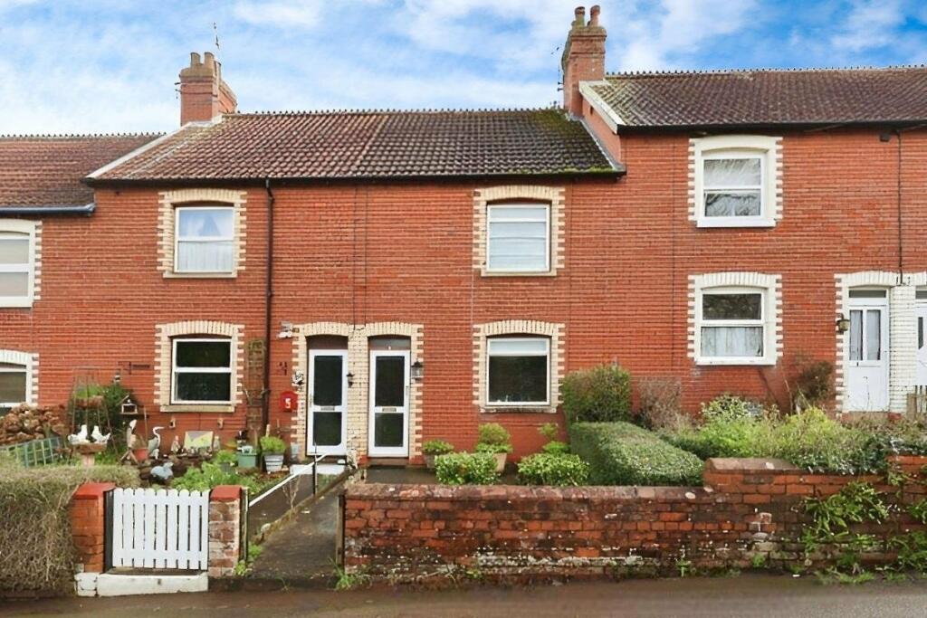 2 bedroom terraced house for sale in Meadow Terrace, TA24