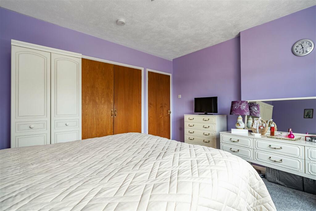 Additional property image - Treetops, Leystone Close, Frome BA11 2JY