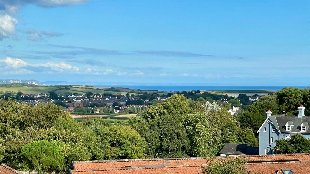 3 bedroom detached house for sale in Knowle Hill, Budleigh Salterton, EX9