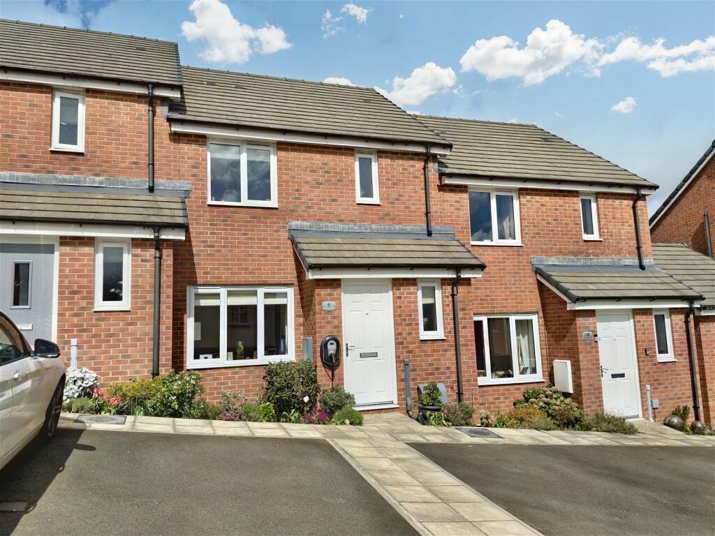 3 bedroom terraced house for sale in Drake Avenue, Ivybridge, PL21