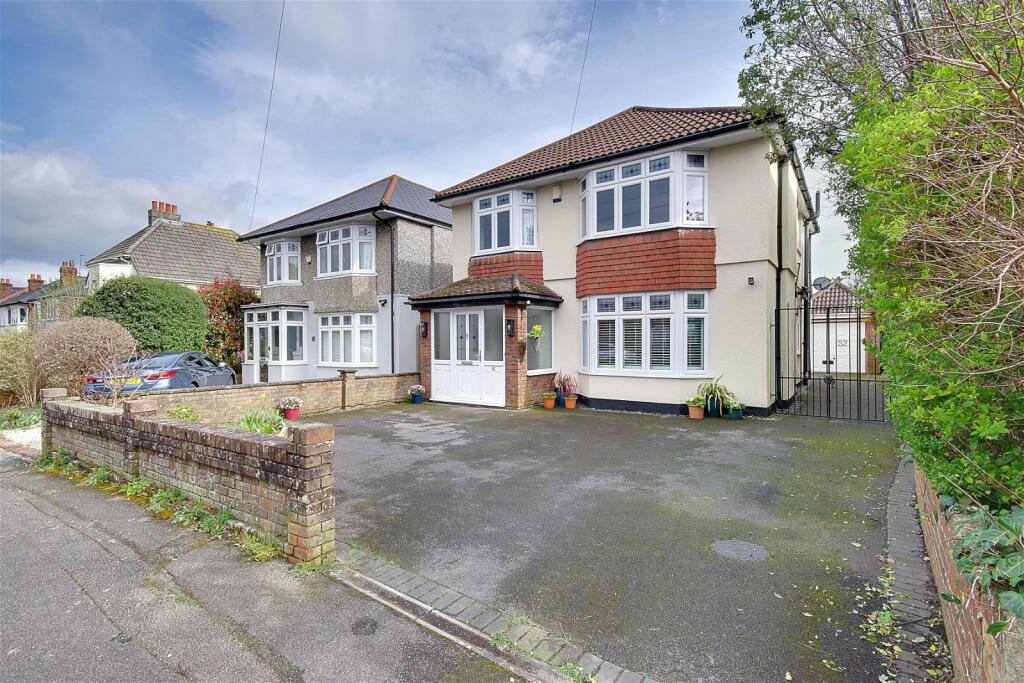 4 bedroom detached house for sale in Norton Road, Bournemouth, BH9 2PY, BH9