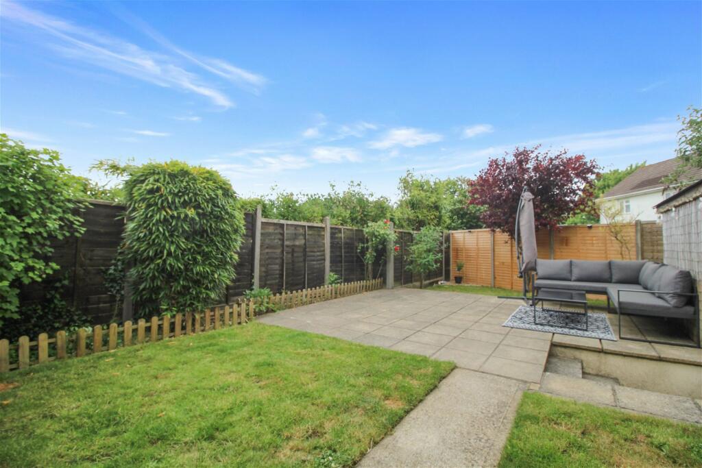 2 bedroom semidetached house for sale in Beaulieu Road, Amesbury, SP4