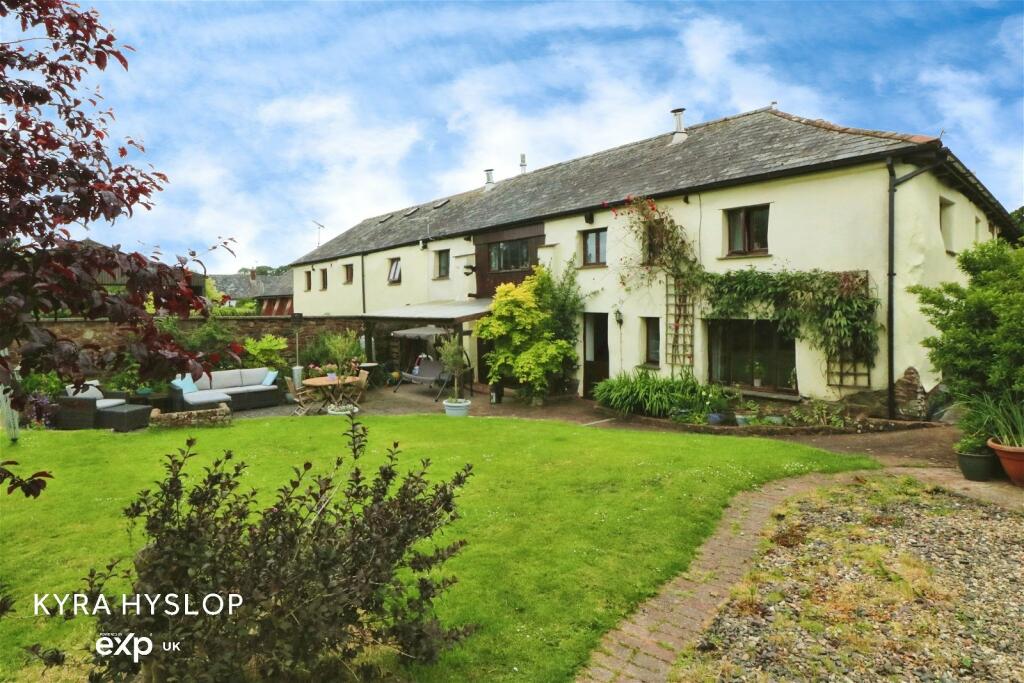 5 bedroom semidetached house for sale in Nymet Tracey, Bow, Crediton