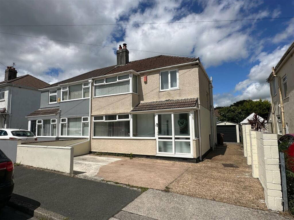 3 bedroom semidetached house for sale in Ashburnham Road, Plymouth, PL5