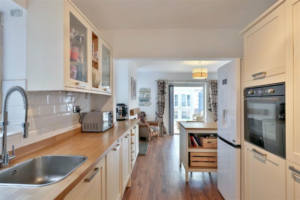 Additional property image - Wynford Road, Bournemouth, BH9 3ND