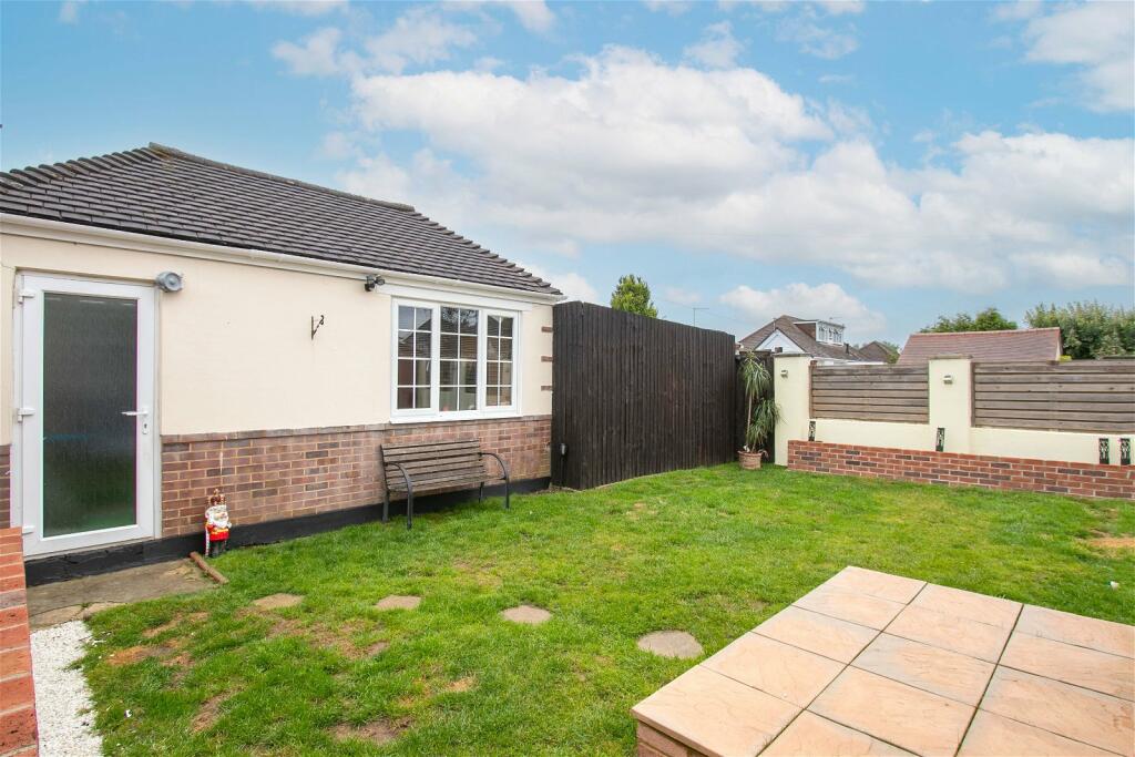 Additional property image - Wynford Road, Bournemouth, BH9 3ND