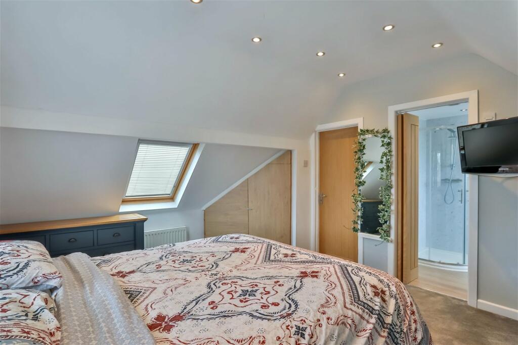 Additional property image - Wynford Road, Bournemouth, BH9 3ND