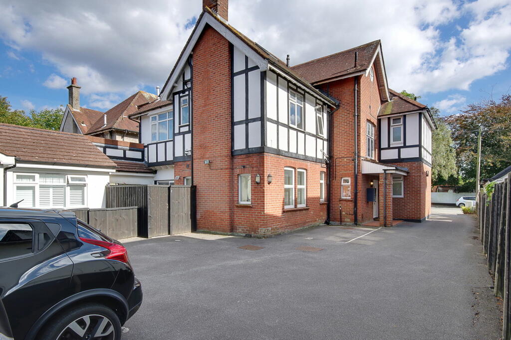 Additional property image - 16 Beechey Road, Bournemouth, BH8 8LL