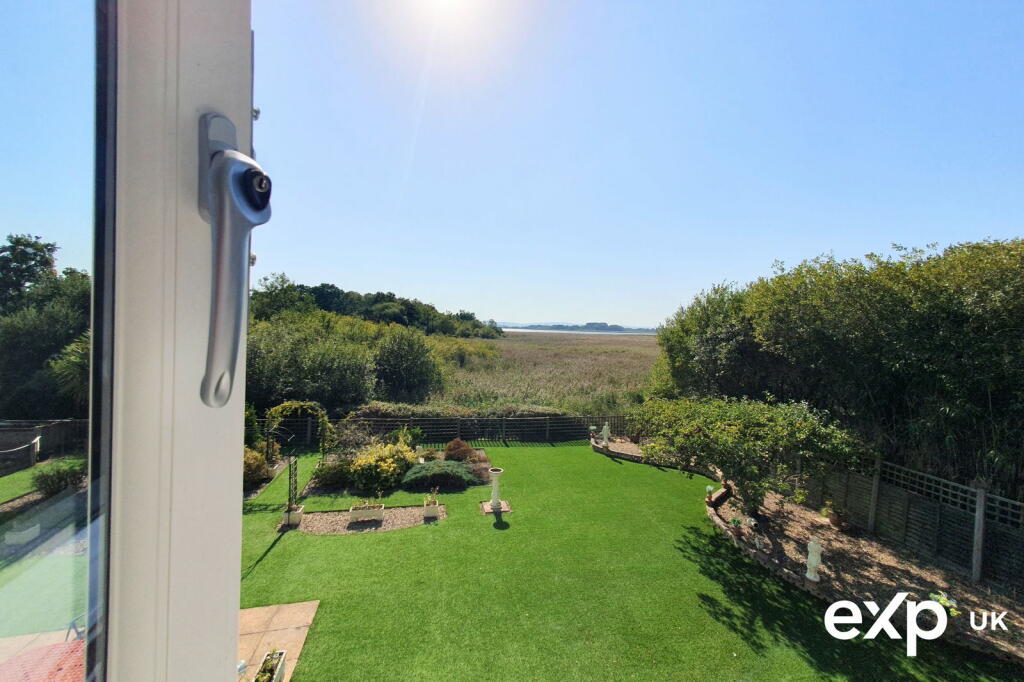 Additional property image - Impressive Five Bedroom Detached Family Home with Sea Views, Poole, Dorset