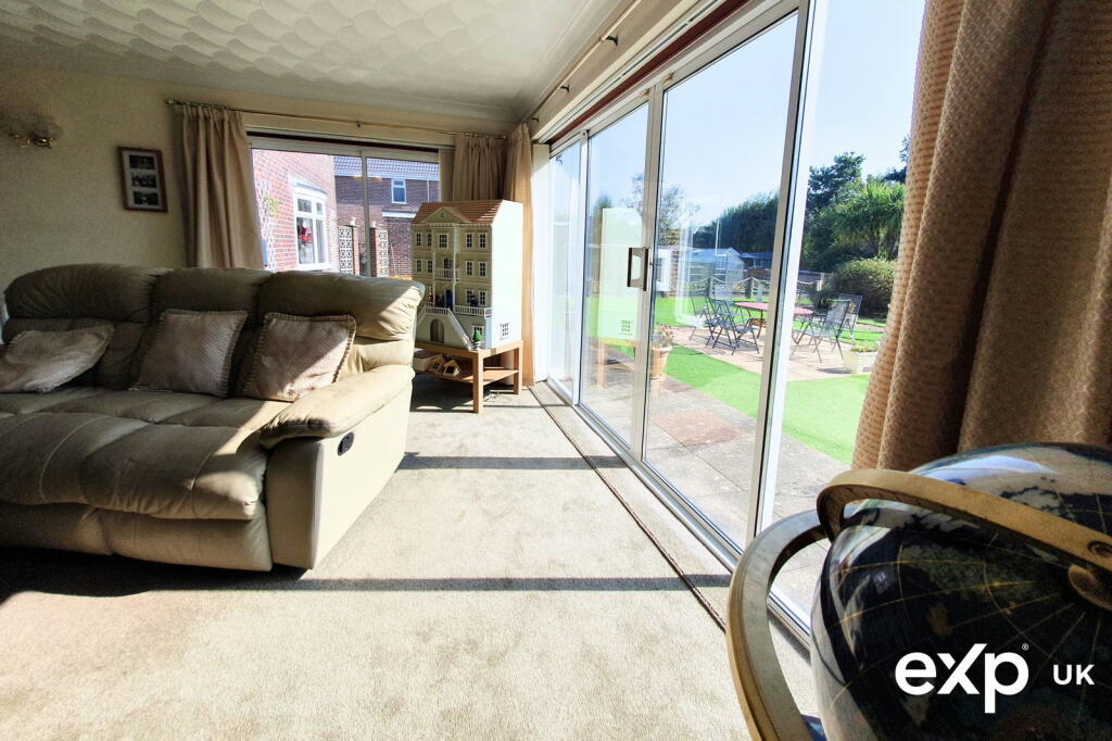 Additional property image - Impressive Five Bedroom Detached Family Home with Sea Views, Poole, Dorset