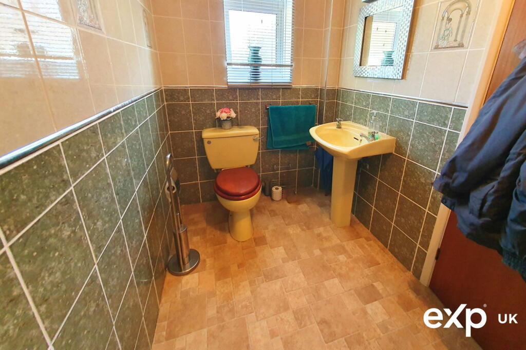 Additional property image - Impressive Five Bedroom Detached Family Home with Sea Views, Poole, Dorset