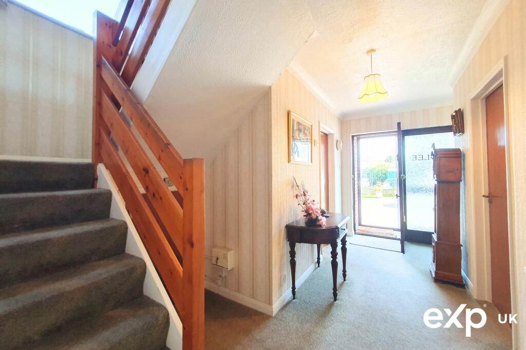 Additional property image - Impressive Five Bedroom Detached Family Home with Sea Views, Poole, Dorset