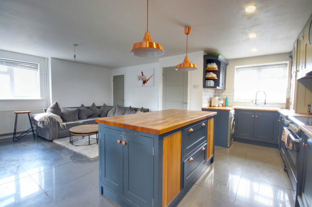 Additional property image - School View, Ston Easton, Radstock, BA3 4DJ