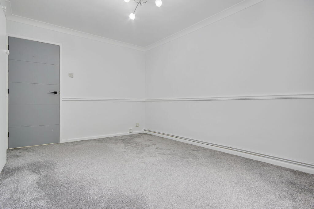 Additional property image - Richmond Park Road, Bournemouth, BH8 8TR