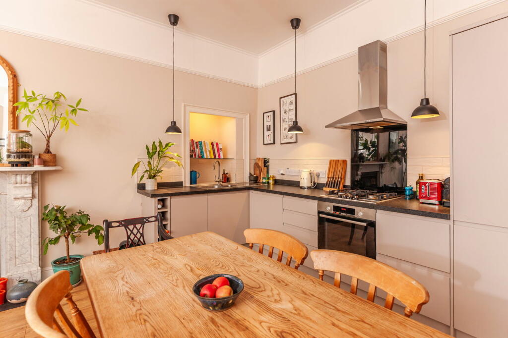 Additional property image - Bath, Somerset, BA1 2RU
