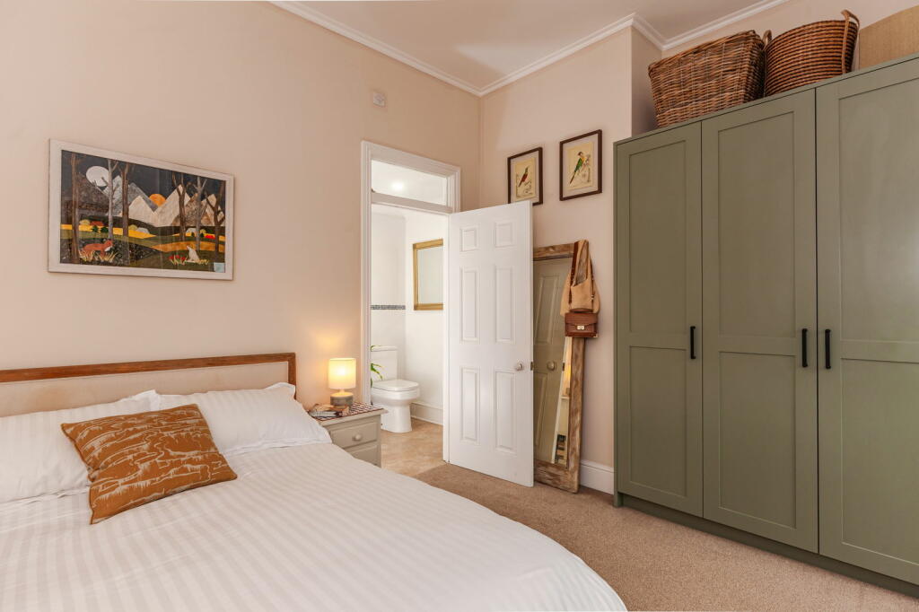 Additional property image - Bath, Somerset, BA1 2RU
