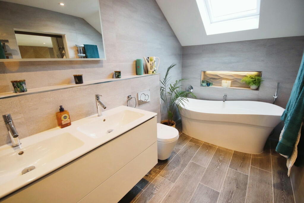 Additional property image - River Way,Christchurch,BH23 2QJ