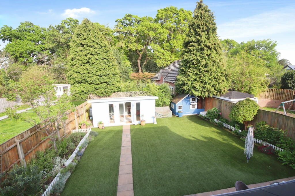 Additional property image - River Way,Christchurch,BH23 2QJ