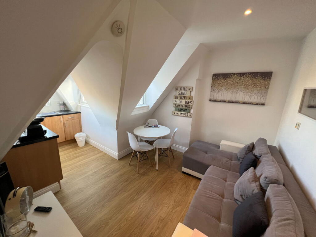 Additional property image - Durley Gardens, Bournemouth, BH2 5HU