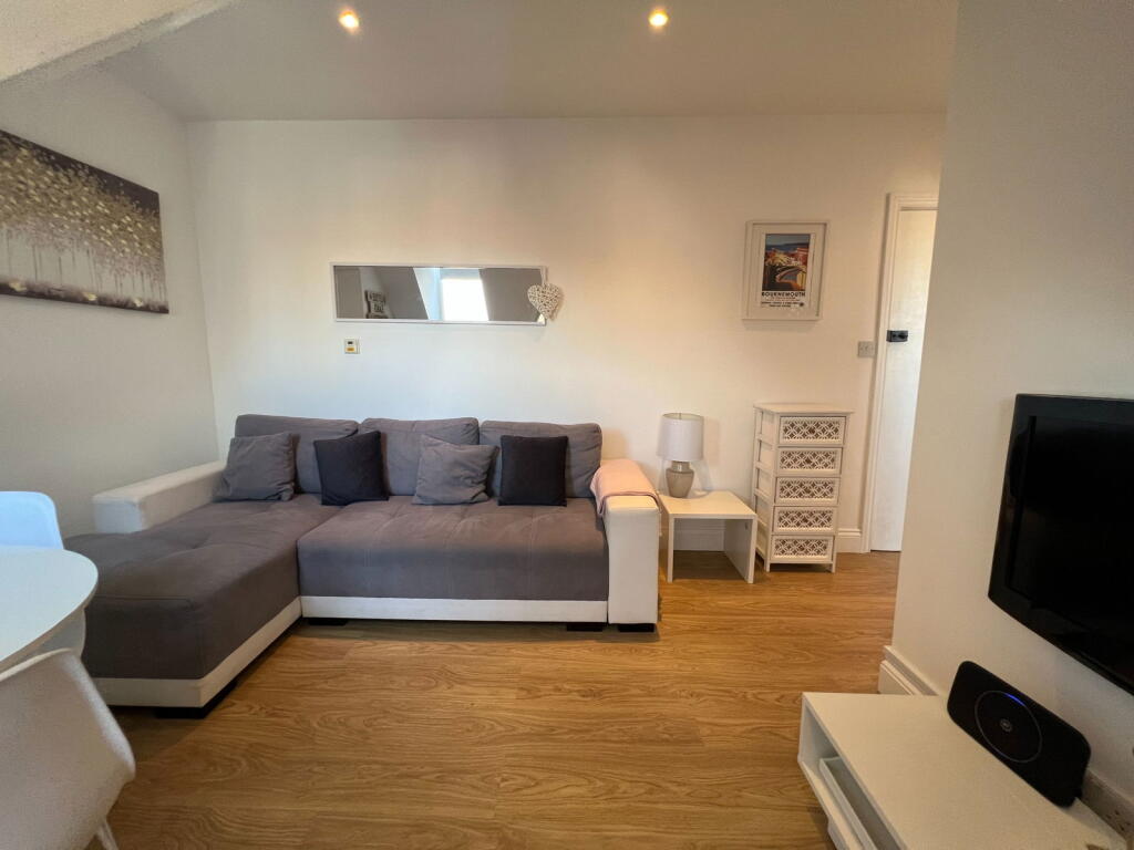 Additional property image - Durley Gardens, Bournemouth, BH2 5HU