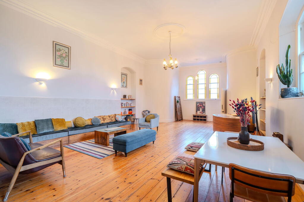 Additional property image - Wine Street, Frome, BA11 1EN