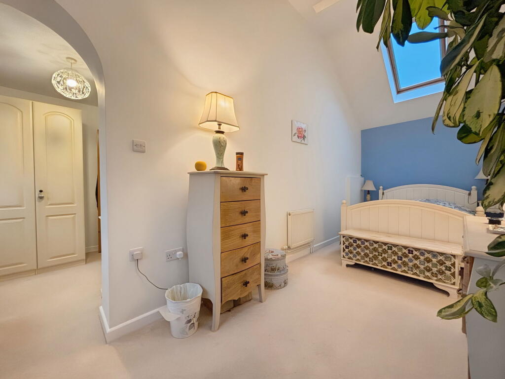 Additional property image - Robbins Close, Bradley Stoke, Bristol, BS32 8AS