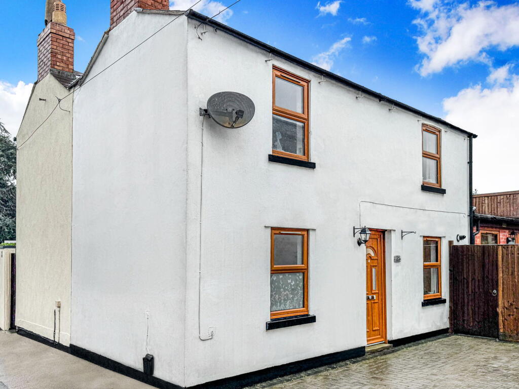 Main image of property: Hucclecote Road, Gloucester, GL3 3TH