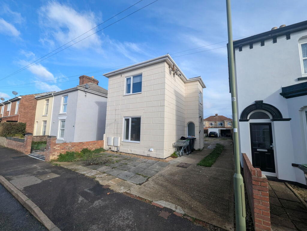 Main image of property: Alver Road, Gosport, PO12 1QP