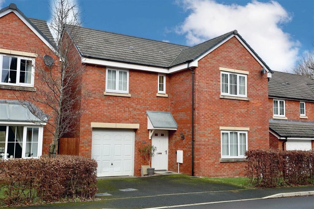 4 bedroom detached house for sale in Mametz Grove, Gilwern, Abergavenny