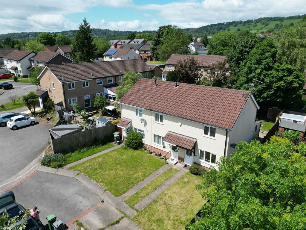 2 bedroom terraced house for sale in Oakridge, Thornhill, Cardiff, CF14 9BT, CF14