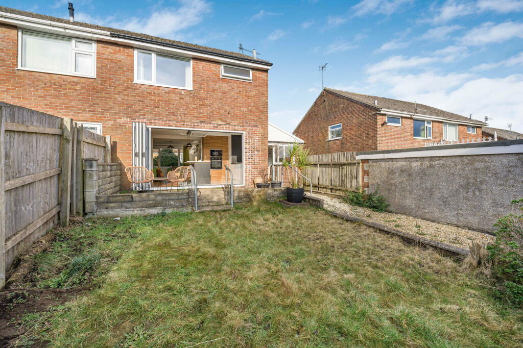 Additional property image - Denbigh Court, Caerphilly, CF83 2UN