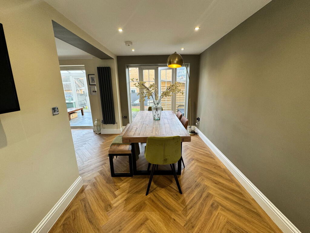 Additional property image - Rhodfa'r Coed, Maesteg, CF34 9GE