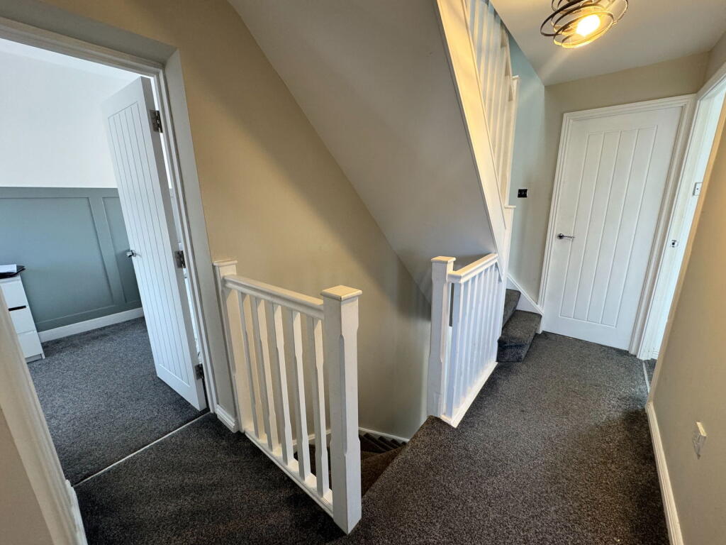 Additional property image - Rhodfa'r Coed, Maesteg, CF34 9GE