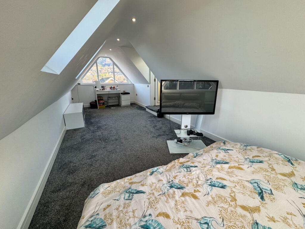Additional property image - Rhodfa'r Coed, Maesteg, CF34 9GE
