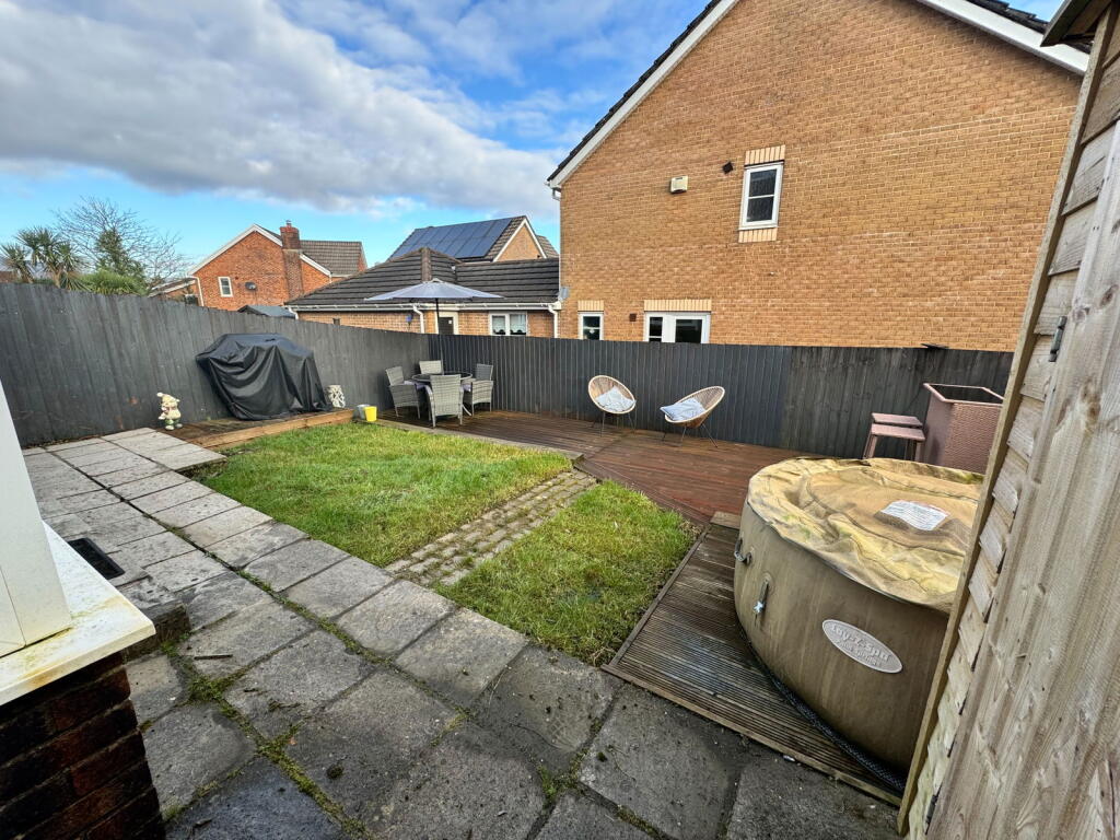 Additional property image - Rhodfa'r Coed, Maesteg, CF34 9GE