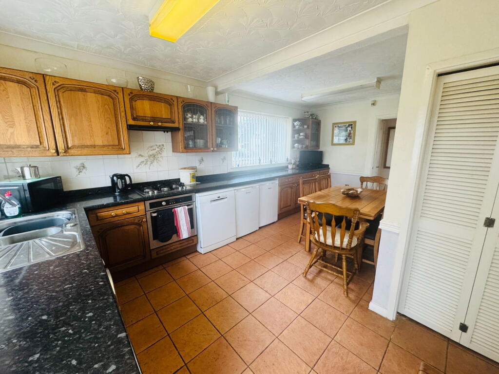 Additional property image - Heol Ty-Gwyn, Maesteg, CF34 0BD