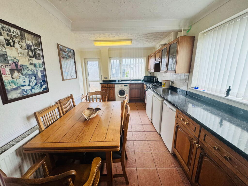 Additional property image - Heol Ty-Gwyn, Maesteg, CF34 0BD