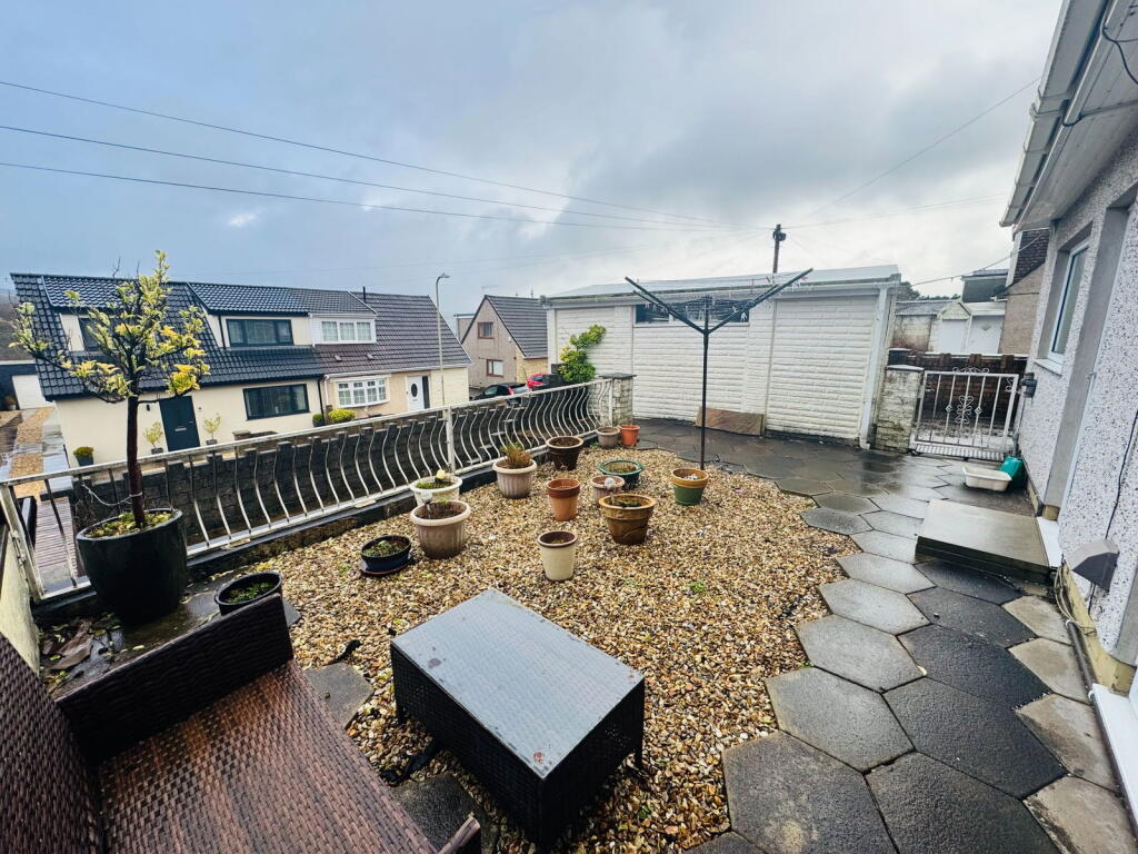 Additional property image - Heol Ty-Gwyn, Maesteg, CF34 0BD