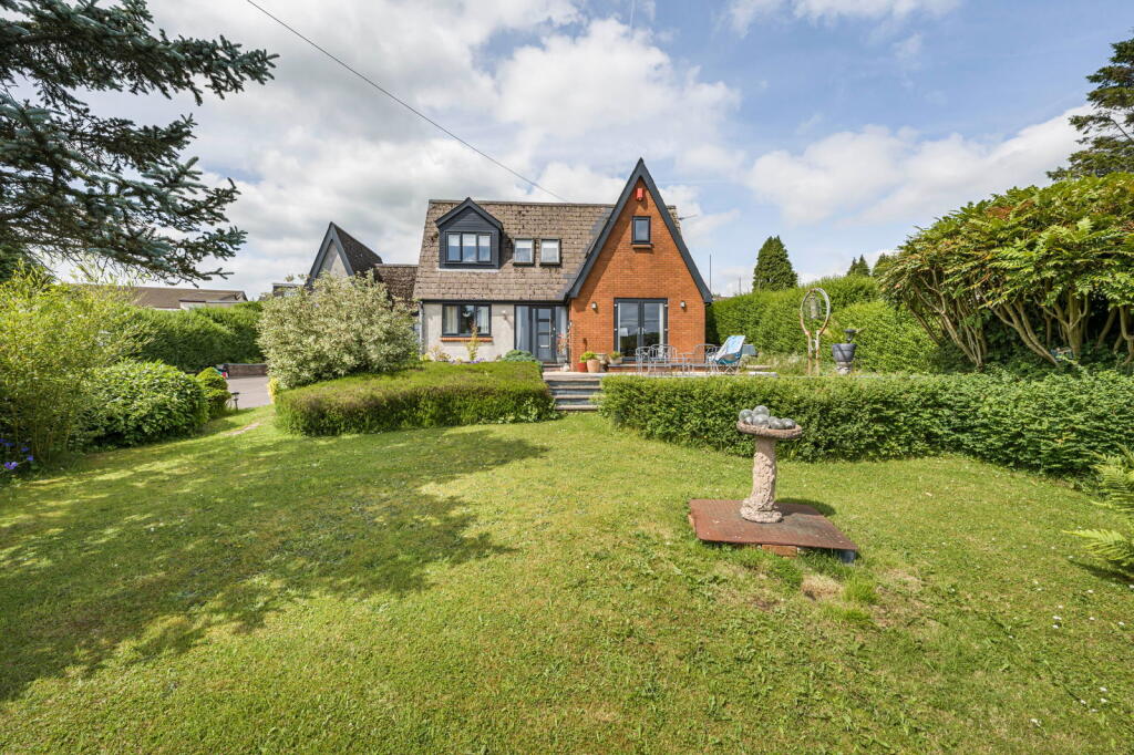 Main image of property: Brynna Road, Brynna, Pontyclun, CF72 9QE