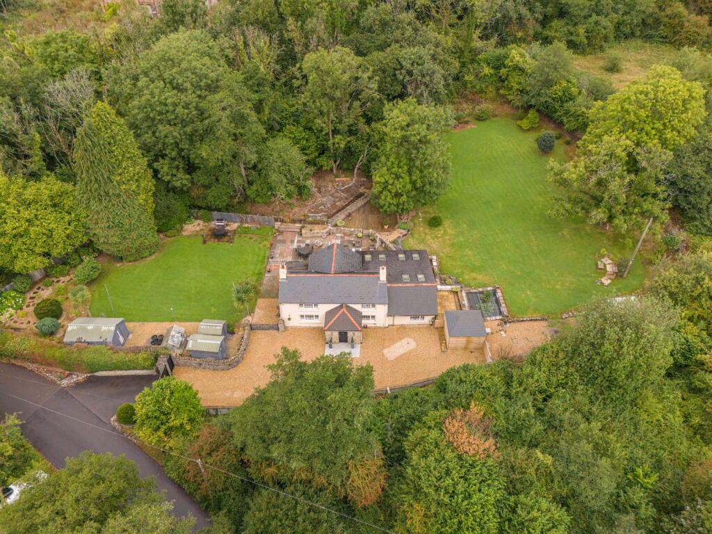 Main image of property: Tylagarw Terrace, Pontyclun, CF72 9HA