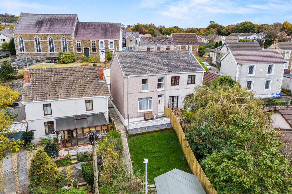 Main image of property: Coed Bach, Pontarddulais, Swansea, SA4 8RB