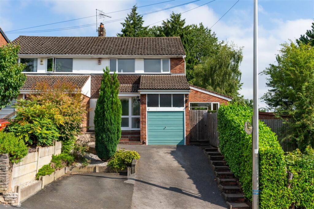 3 bedroom semidetached house for sale in Shelton Lane, Halesowen, B63 2XF, B63