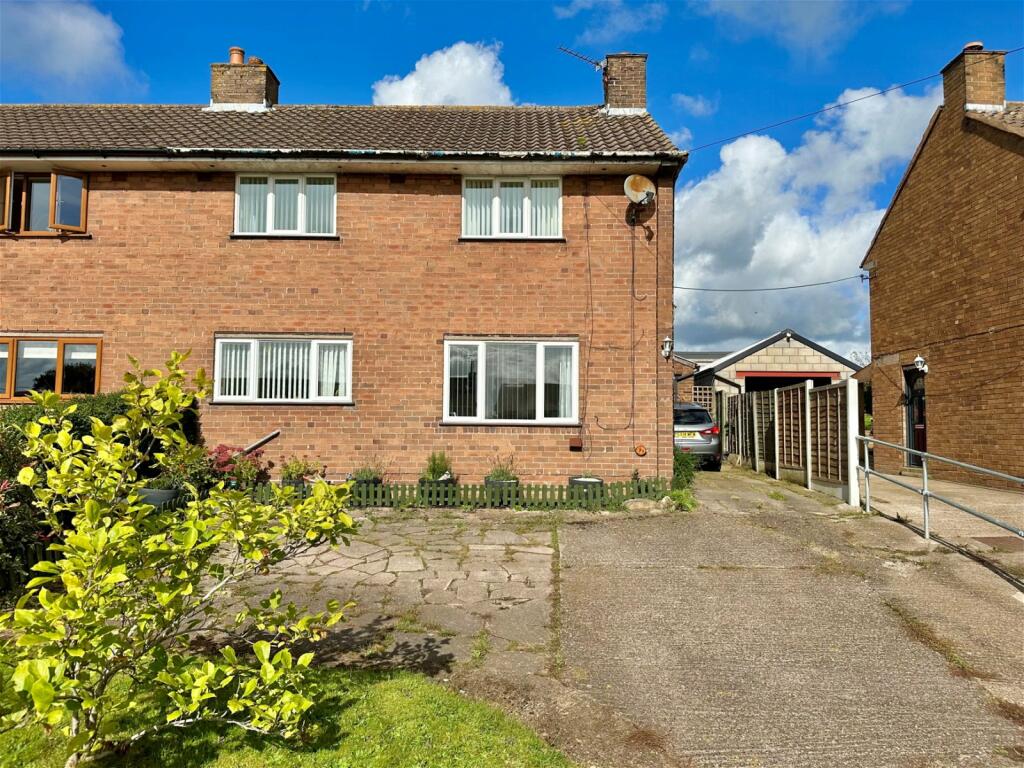 3 bedroom semidetached house for sale in Spring Leasowe, Norbury