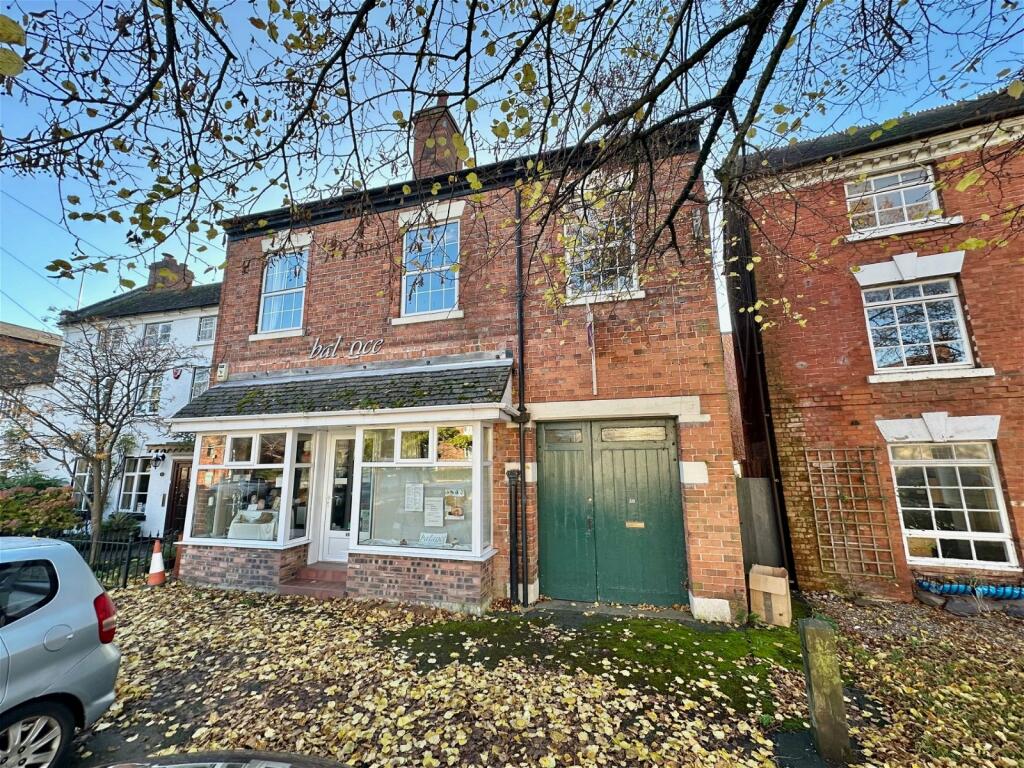 7 bedroom terraced house for sale in High Street, Albrighton