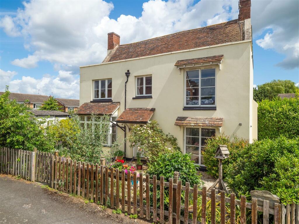 4 bedroom cottage for sale in 2, Wellesbourne Farm, Wellesbourne