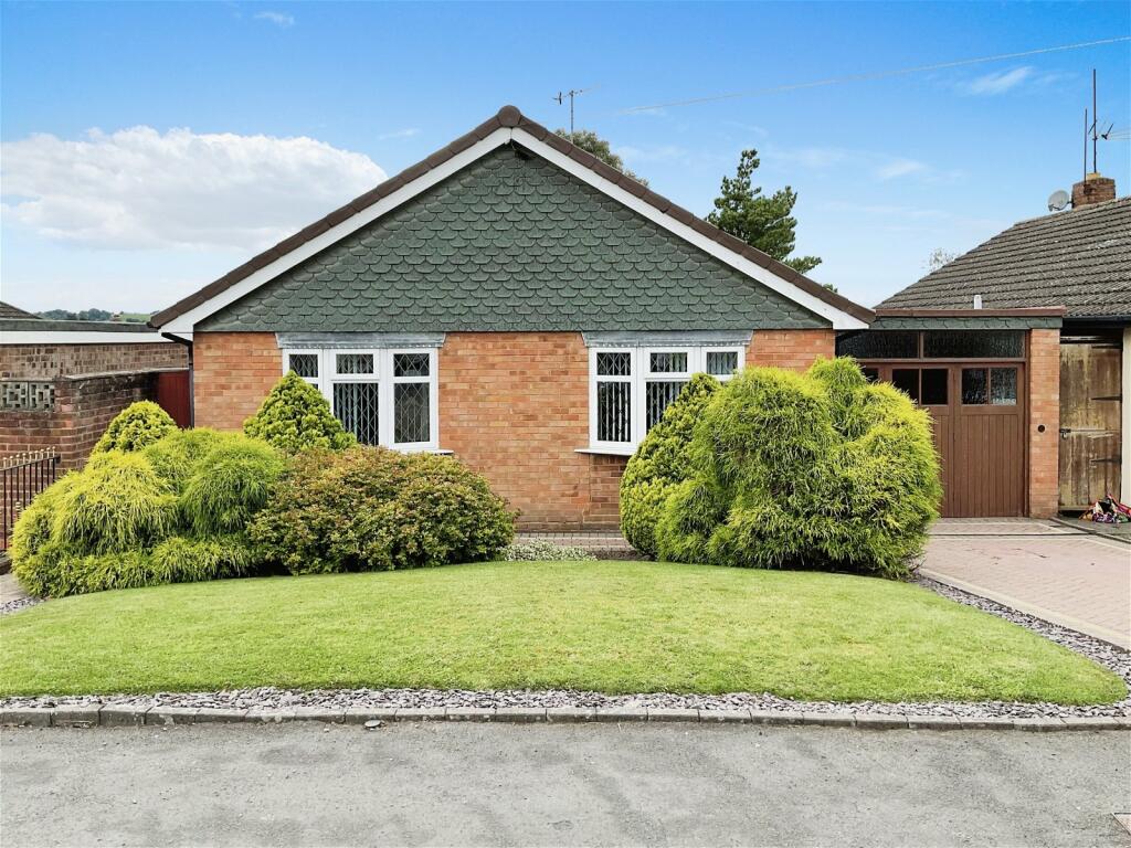2 bedroom detached bungalow for sale in Love Lane, Oldswinford